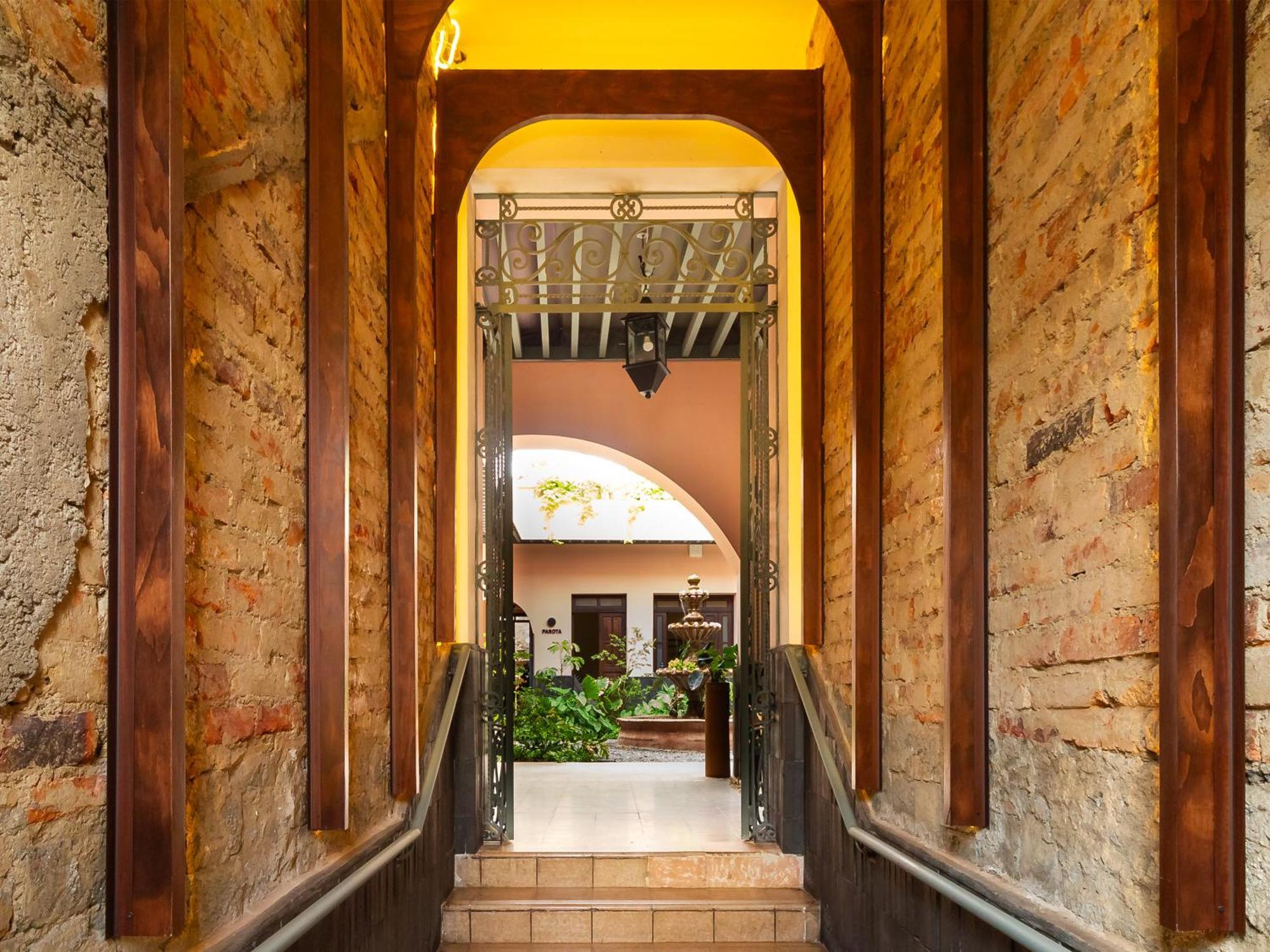 Hotel Libertad 1416 グアダラハラ エクステリア 写真