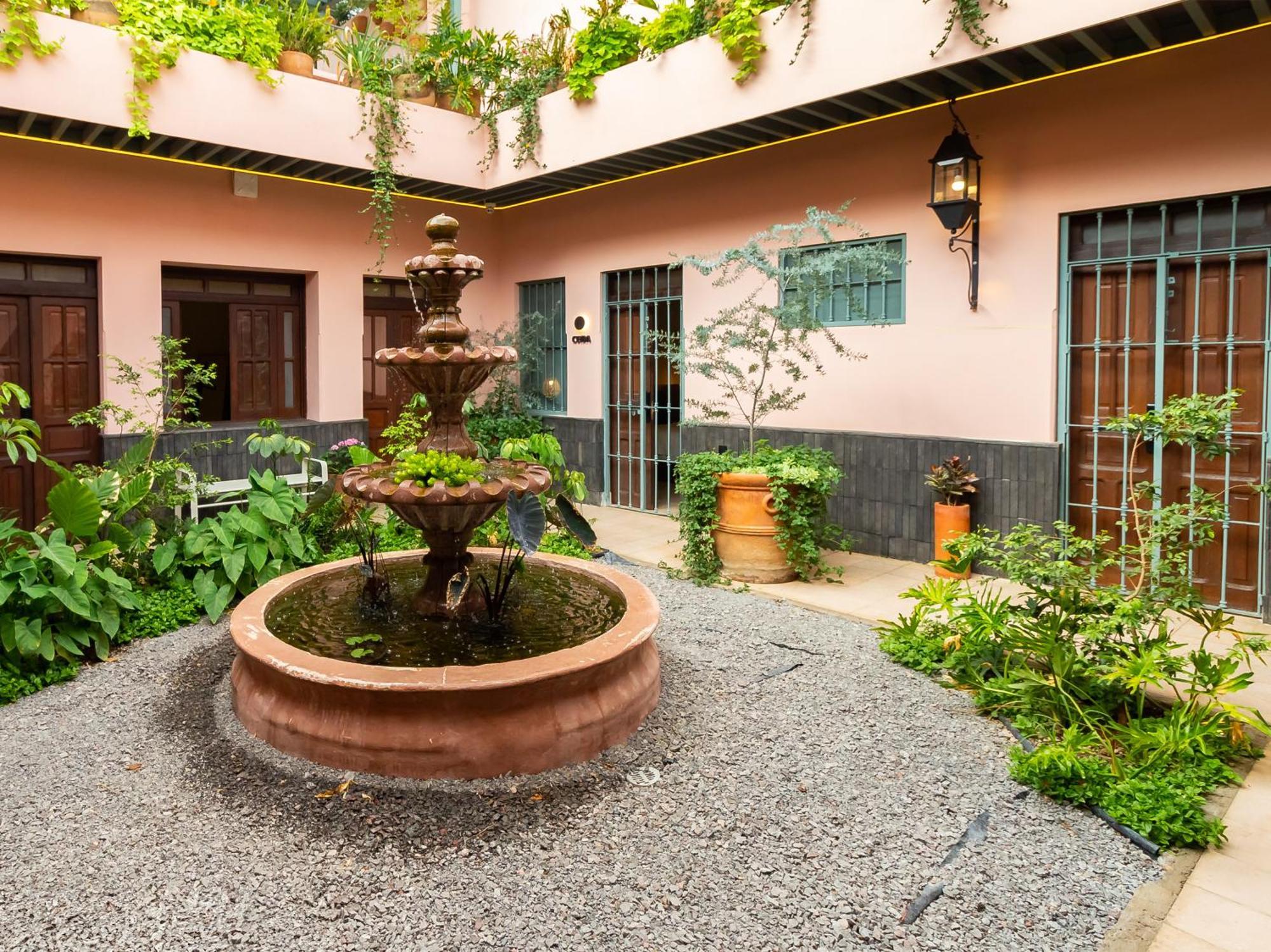 Hotel Libertad 1416 グアダラハラ エクステリア 写真