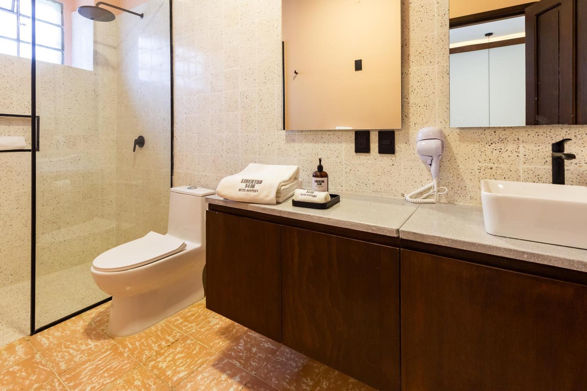 Hotel Libertad 1416 グアダラハラ エクステリア 写真